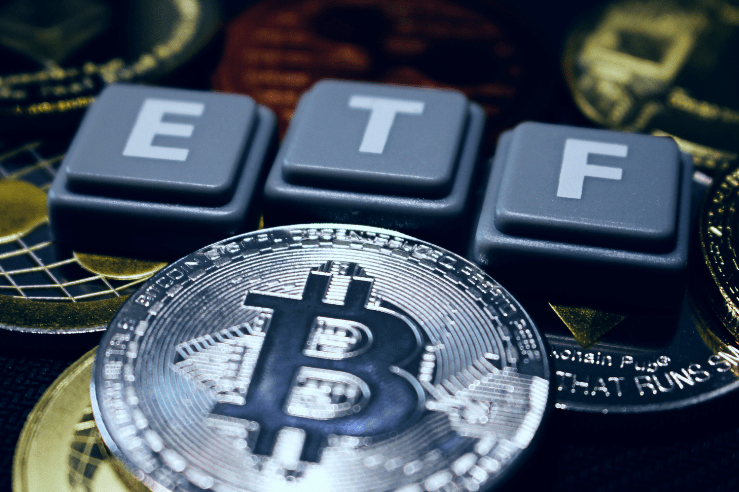 Bitcoin ETFs eksperyans dosye vann-off nan mitan konfyans ekonomik