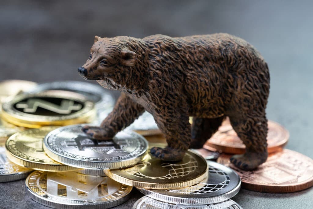Bitcoin Price Under Pressure as BlackRock Adds IBIT to Advisor Portfolios