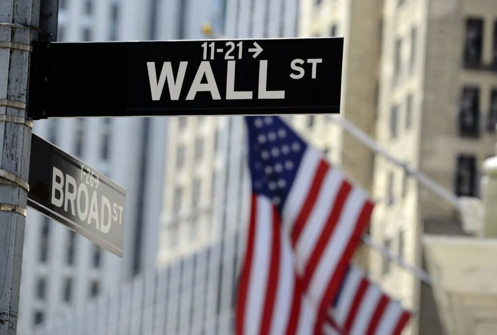 Crypto Market Faces Uncertainty Amid Trump’s Tariff Policies