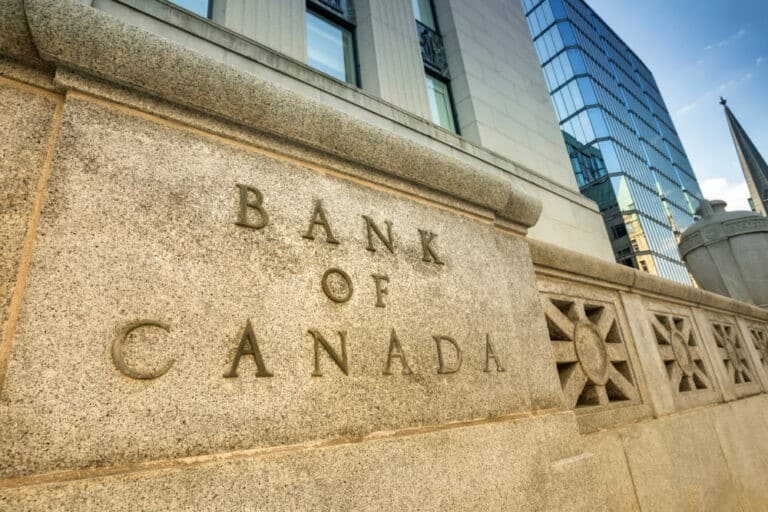 USD/CAD Retreats as BoC Signals Gradual Policy Adjustments