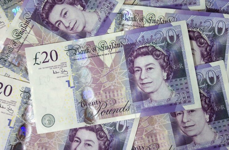 GBP/USD Records New Session Lows as USD Increases in Value