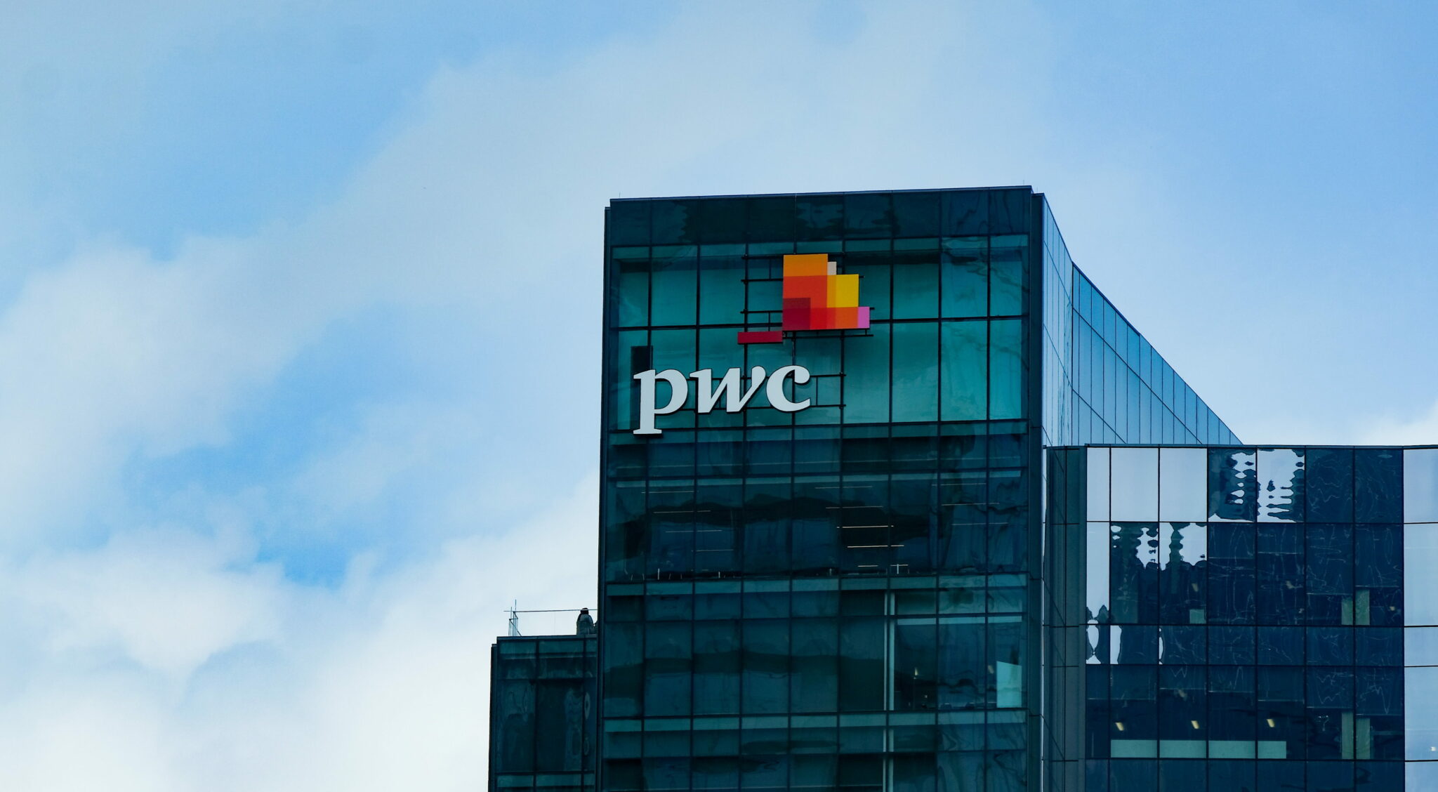 PWC Survey Shows Boost in Crypto Investments by Traditional Hedge Funds