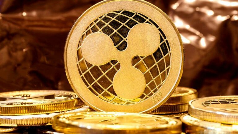 Crypto Weekly Highlights: BTC Steady, ETH Slips, XRP Faces Uncertainty