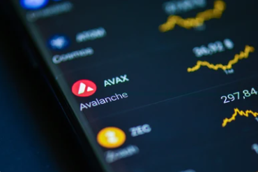 Avalanche (AVAX) Receives Bullish Predictions from Crypto Strategist Michaël van de Poppe
