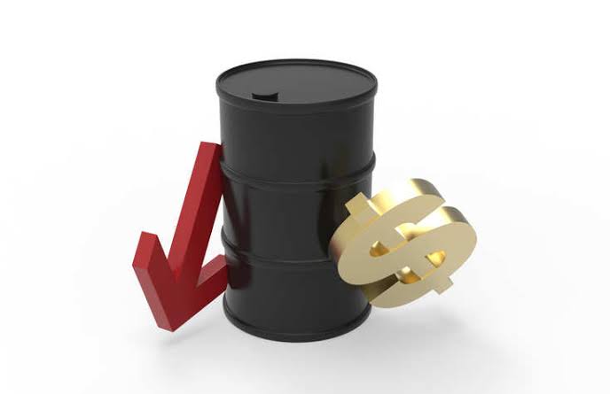 Oil Prices Drop as Economic Slowdown in U.S. and China Raises Demand Concerns