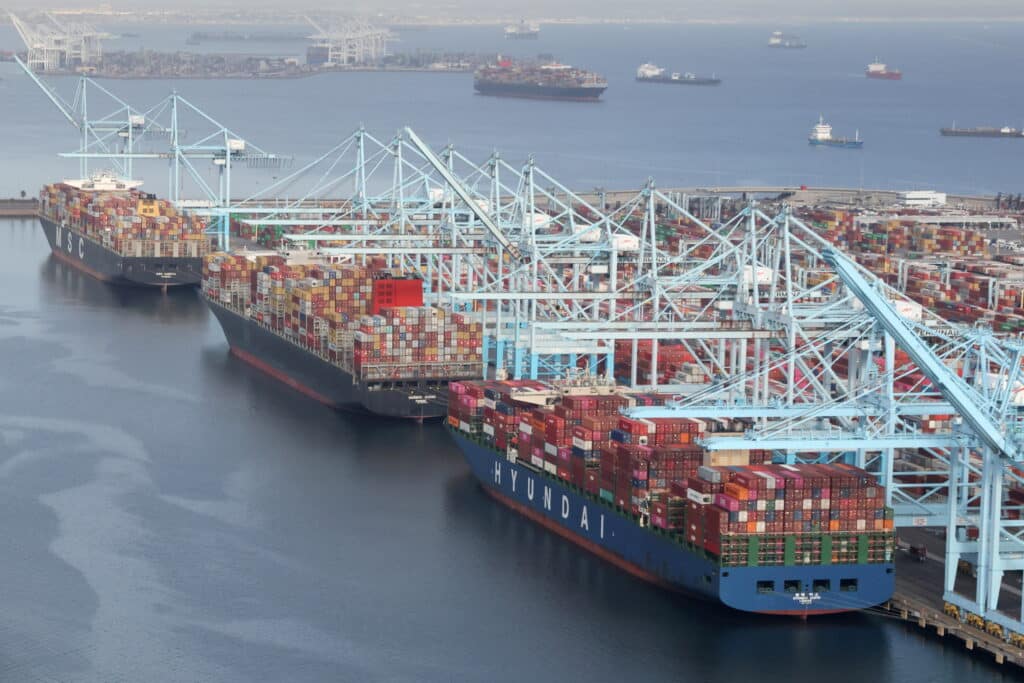 U.S. Market Reacts to Renewed Trade Tensions