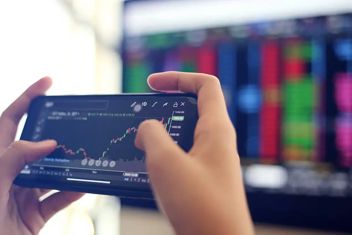 Electronic trading going on via a smartphone.